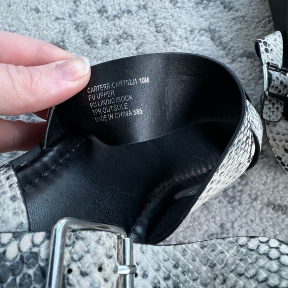 MADDEN GIRL CARTER PLATFORM REPTILE
LUG SANDALS Size 10 - Picture 11 of 12